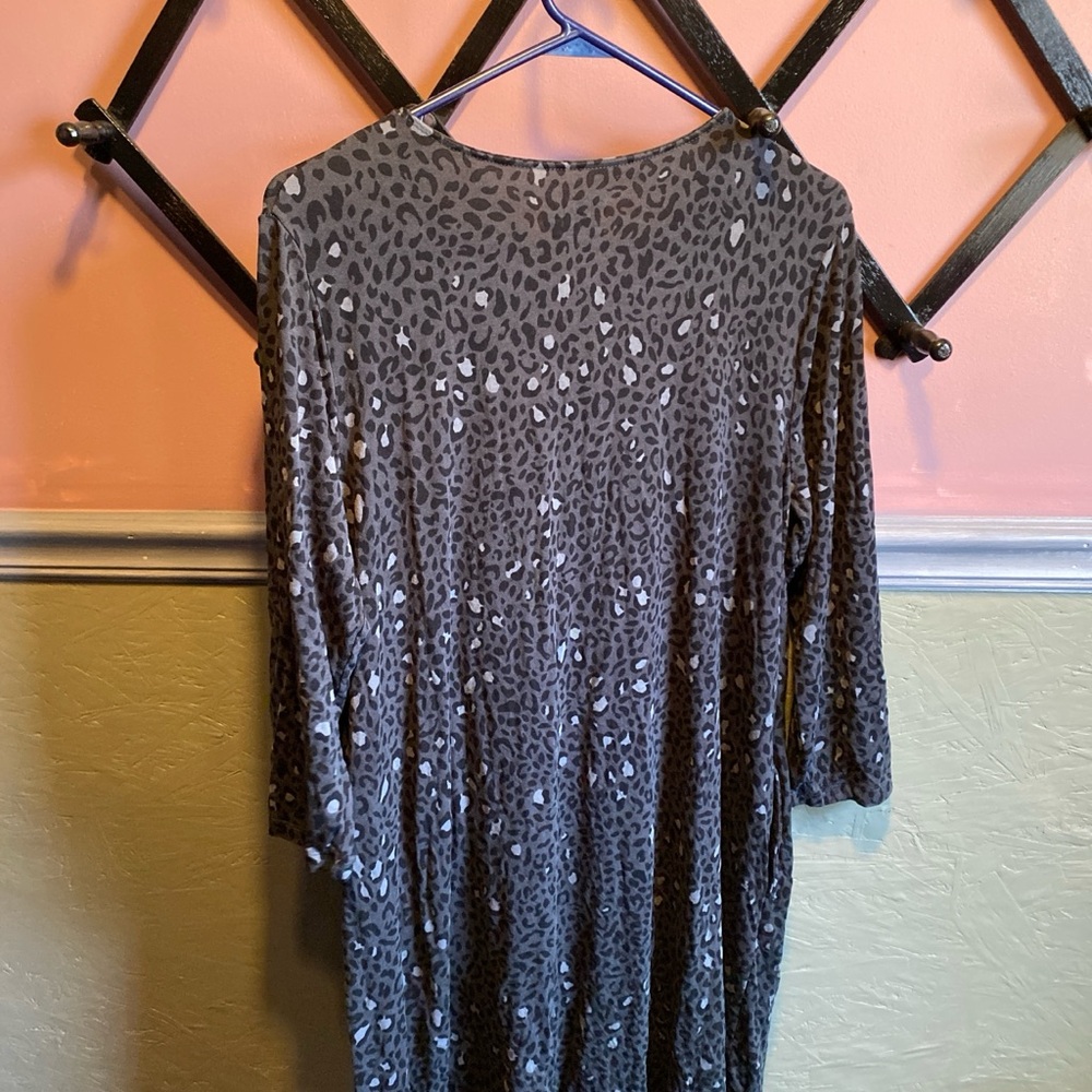 Time & Tru Leopard Print Midi Dress - Picture 5 of 6
